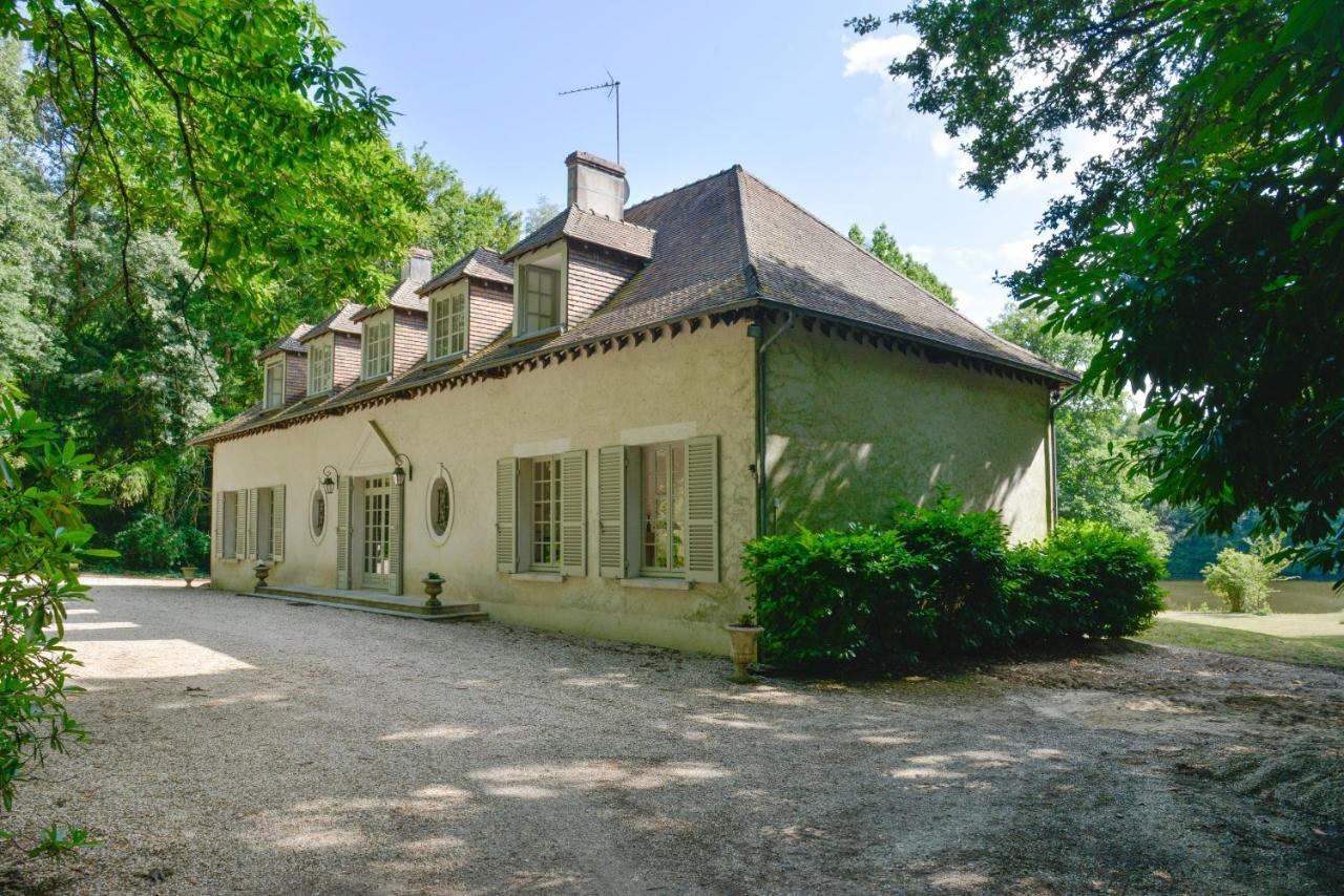 La Genetiere - Grande Maison Avec Etang En Sologne Mery-es-Bois Exterior photo